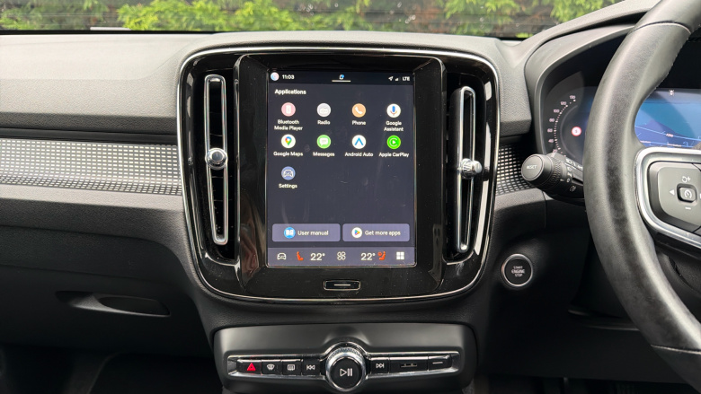 Volvo XC40 2.0 B4P Plus Dark 5dr Auto Petrol Estate